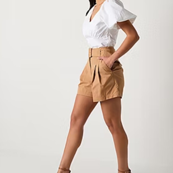 Worthington Tops - Worthington woman’s Size large puffer sleeve white top.